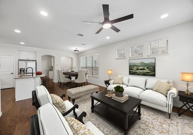 Photo 3 of Townhouse for sale at 631 Matthew Pl, Richardson, TX 75081 | MLS# 21311954 | Listing updated on 2026-08-23