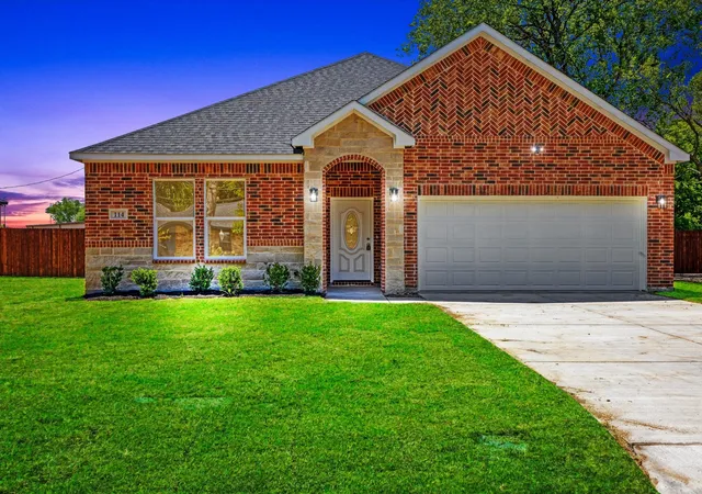 Photo 2 of Single family home for sale at 114 Miller Rd, Kemp, TX 75143 | MLS# 21312639 | Listing updated on 2026-09-22