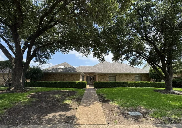 Photo 1 of Sale Pending at 4220 Brooktree Ln, Dallas, TX 75287 | MLS# 21275427 | Listing updated on 2026-09-28