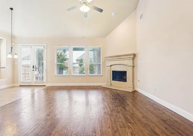 Photo 4 of Single family home for sale at 433 Havenwood Ln, Wylie, TX 75098 | MLS# 21303785 | Listing updated on 2026-08-29