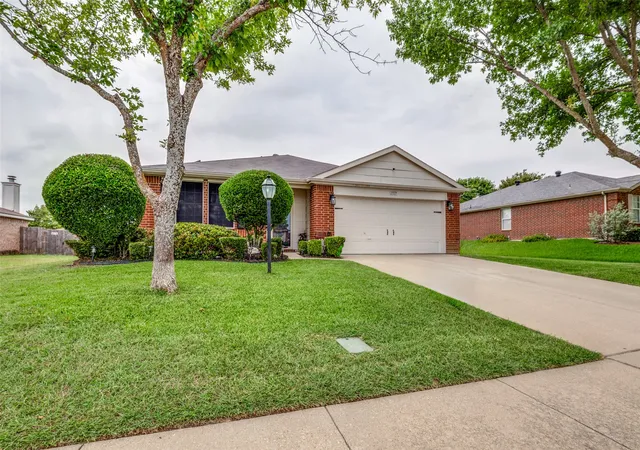 Photo 1 of Single family home for sale at 1717 Berkeley Dr, Glenn Heights, TX 75154 | MLS# 21313479 | Listing updated on 2026-09-29