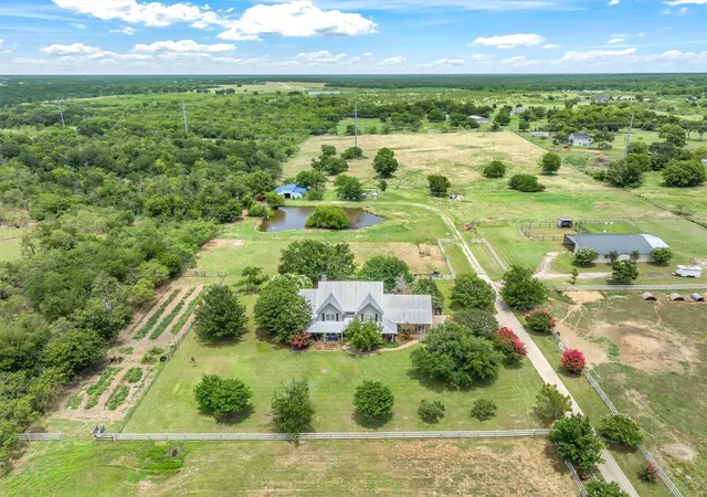 Photo 3 of House for sale at 2141 Poetry Rd, Royse City, TX 75189 | MLS# 21311586 | Listing updated on 2026-09-03