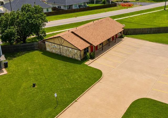 Photo 3 of Multi family home for sale at 1411 Courtney Pl, Cleburne, TX 76033 | MLS# 21309199 | Listing updated on 2026-08-06