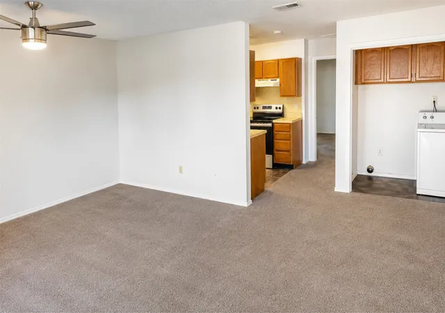 Photo 4 of House for sale at 1411 Courtney Pl, Cleburne, TX 76033 | MLS# 21309199 | Listing updated on 2026-08-06
