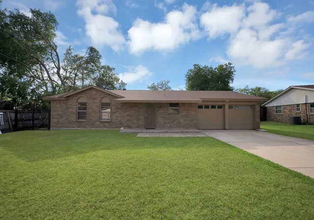 Photo 1 of Single family home for sale at 6621 Perdido Dr, Watauga, TX 76148 | MLS# 21313621 | Listing updated on 2026-09-29