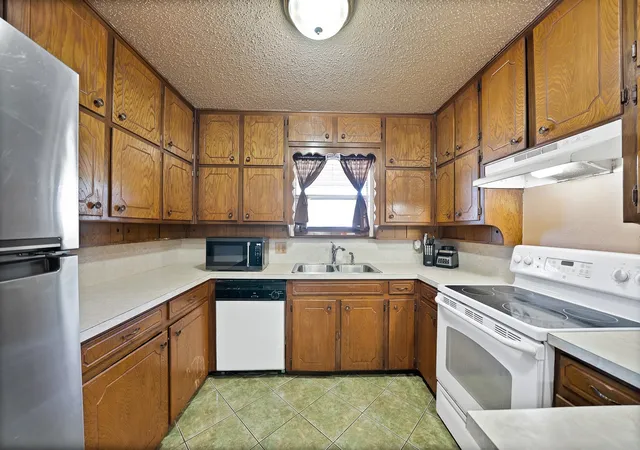 Photo 3 of Single family home for sale at 6621 Perdido Dr, Watauga, TX 76148 | MLS# 21313621 | Listing updated on 2026-09-29