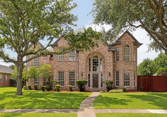Photo 1 of Single family home for sale at 5604 Exeter Dr, Richardson, TX 75082 | MLS# 21310849 | Listing updated on 2026-08-31
