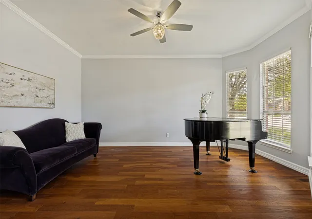 Photo 2 of Single family home for sale at 5604 Exeter Dr, Richardson, TX 75082 | MLS# 21310849 | Listing updated on 2026-08-31