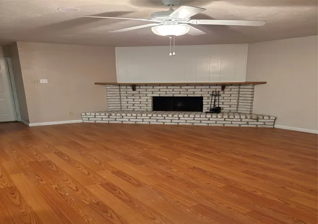 Photo 3 of Single family home for sale at 10207 Sweet Gum St, Dallas, TX 75249 | MLS# 21314045 | Listing updated on 2026-09-19