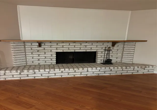 Photo 3 of Single family home for sale at 10207 Sweet Gum St, Dallas, TX 75249 | MLS# 21314045 | Listing updated on 2026-09-19