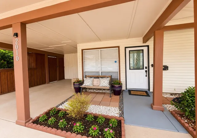 Photo 3 of Townhouse for sale at 2010 Via Sonoma, Carrollton, TX 75006 | MLS# 21313901 | Listing updated on 2026-08-28
