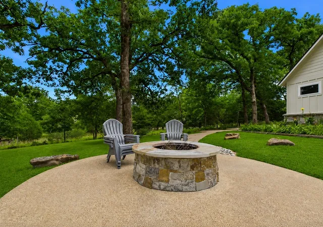 Photo 4 of Single family home for sale at 8307 Charlya Dr, Athens, TX 75752 | MLS# 21309790 | Listing updated on 2026-09-21