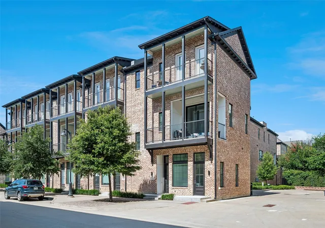 Homes for sale in Addison, TX | 14999 Oak St, Addison, TX 75001 | MLS# 21313265