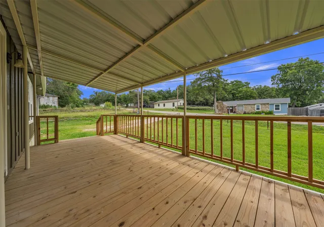 Photo 4 of Single family home for sale at 6410 Renwood Dr, Fort Worth, TX 76140 | MLS# 21311797 | Listing updated on 2026-08-27