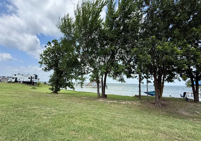 Photo 3 of Land for sale at 5136 Peninsula Rd, Kerens, TX 75144 | MLS# 21313915 | Listing updated on 2026-09-23
