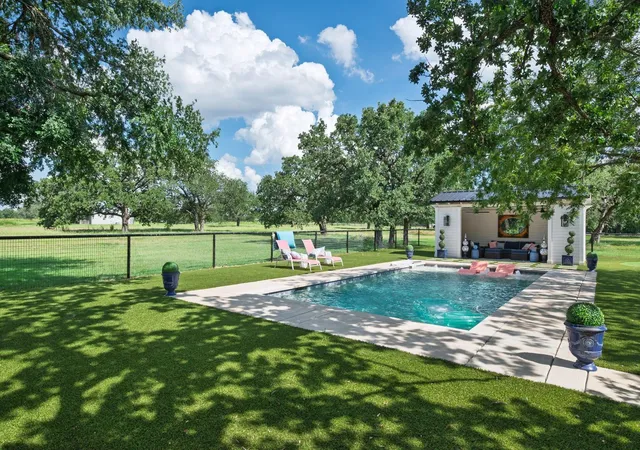 Photo 3 of Single family home for sale at 3661 S Hwy 281, Mineral Wells, TX 76067 | MLS# 21313745 | Listing updated on 2026-08-24