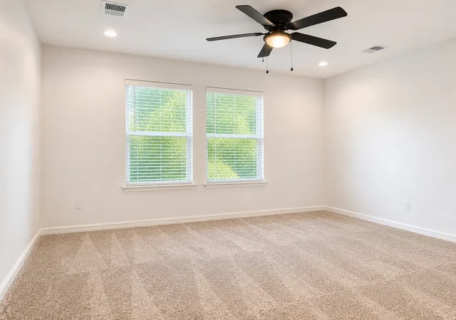 Photo 4 of Single family home for sale at 610 W Austin St, Paris, TX 75460 | MLS# 21308408 | Listing updated on 2026-08-29