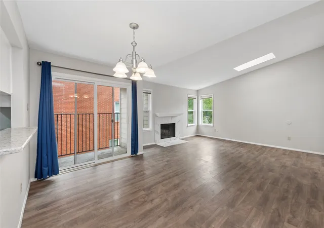 Photo 3 of Condo for sale at 6900 Skillman St #305, Dallas, TX 75231 | MLS# 21313316 | Listing updated on 2026-09-29