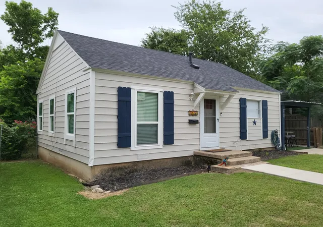 Photo 2 of Single family home for sale at 4133 Alamo Ave, Fort Worth, TX 76107 | MLS# 21293013 | Listing updated on 2026-08-22