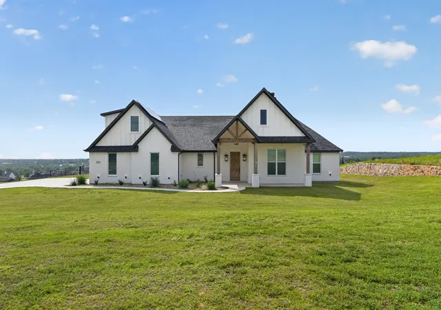 Photo 1 of Single family home for sale at 1040 Agnes N, Springtown, TX 76082 | MLS# 21314252 | Listing updated on 2026-10-02