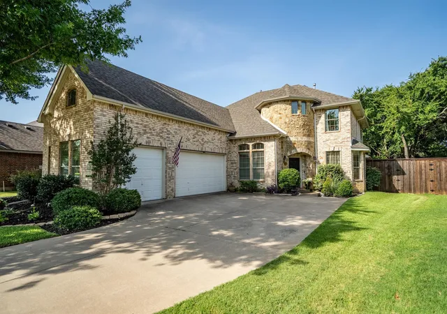 Photo 3 of Single family home for sale at 228 Livingston Dr, Hickory Creek, TX 75065 | MLS# 21314278 | Listing updated on 2026-08-23