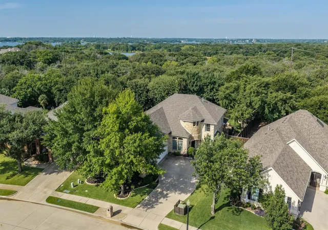 Photo 3 of Single family home for sale at 228 Livingston Dr, Hickory Creek, TX 75065 | MLS# 21314278 | Listing updated on 2026-08-23