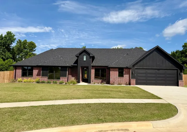 1st image of 984 Mallard Dr, Lindale, TX 75771 | MLS# 21314388