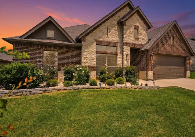 Photo 1 of Single family home for sale at 145 Mockingbird Hill Dr, Joshua, TX 76058 | MLS# 21305332 | Listing updated on 2026-08-22