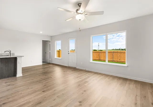 Homes for sale in Venus, TX | 319 Revolution Dr, Venus, TX 76084 | MLS# 21314391