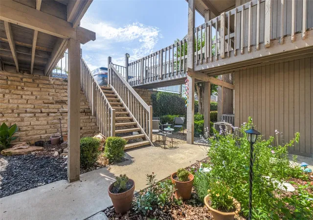 Photo 3 of Condo for sale at 1503 Signal Ridge Pl, Rockwall, TX 75032 | MLS# 21310036 | Listing updated on 2026-08-22