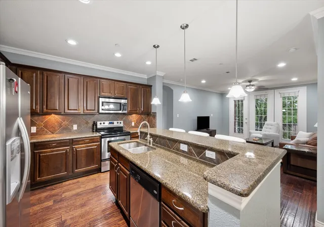Photo 1 of Condo for sale at 950 Henderson St #1200, Fort Worth, TX 76102 | MLS# 21313959 | Listing updated on 2026-07-24