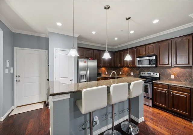 5th image of 950 Henderson St, Fort Worth, TX 76102
