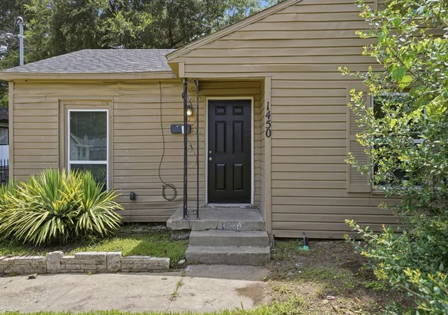 Photo 3 of Sale Pending at 1450 Holcomb Rd, Dallas, TX 75217 | MLS# 21313753 | Listing updated on 2026-08-25