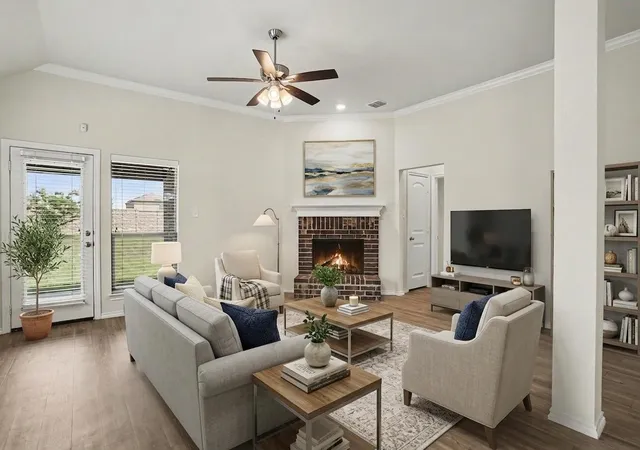 Photo 3 of Single family home for sale at 429 Tobin Dr, Seagoville, TX 75159 | MLS# 21312684 | Listing updated on 2026-08-28