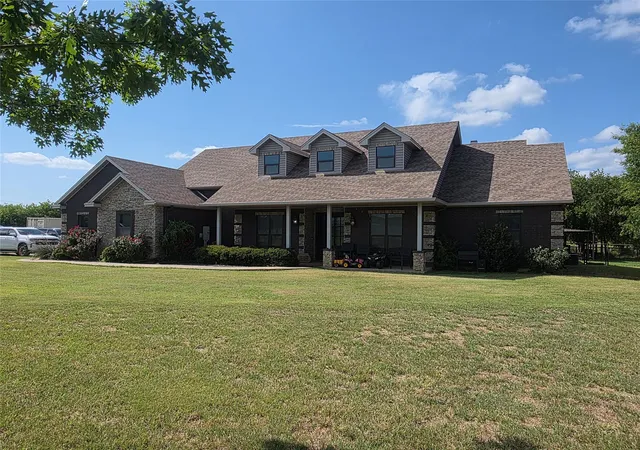 Homes for sale in Jermyn, TX | 204 Jermyn Rd, Jermyn, TX 76459 | MLS# 21314426