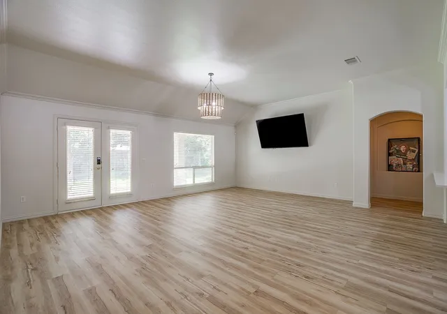 Photo 3 of Single family home for sale at 10508 Belvedere Dr, Denton, TX 76207 | MLS# 21314365 | Listing updated on 2026-10-04