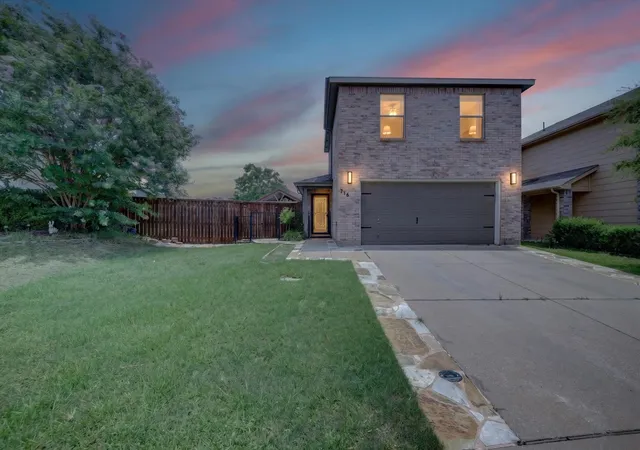 Photo 1 of Single family home for sale at 716 River Hill Ln, Fort Worth, TX 76114 | MLS# 21314433 | Listing updated on 2026-07-26