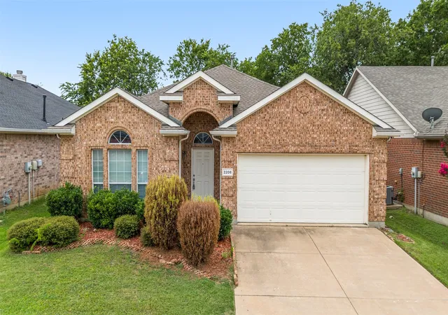 Photo 1 of Single family home for sale at 2208 Priscella Dr, Fort Worth, TX 76131 | MLS# 21314407 | Listing updated on 2026-08-31
