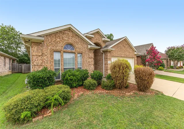 Photo 3 of Single family home for sale at 2208 Priscella Dr, Fort Worth, TX 76131 | MLS# 21314407 | Listing updated on 2026-08-31