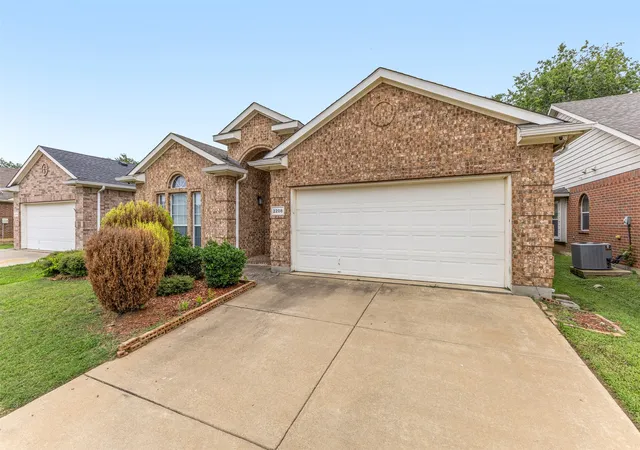 Photo 3 of Single family home for sale at 2208 Priscella Dr, Fort Worth, TX 76131 | MLS# 21314407 | Listing updated on 2026-08-31
