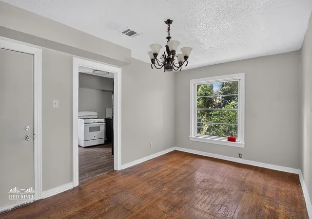 Photo 4 of House for sale at 339 Boulevard St, Shreveport, LA 71104 | MLS# 21311592 | Listing updated on 2026-08-22