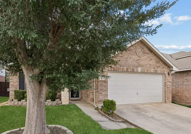 Photo 2 of Single family home for sale at 4541 Lacebark Ln, Fort Worth, TX 76244 | MLS# 21313982 | Listing updated on 2026-07-18