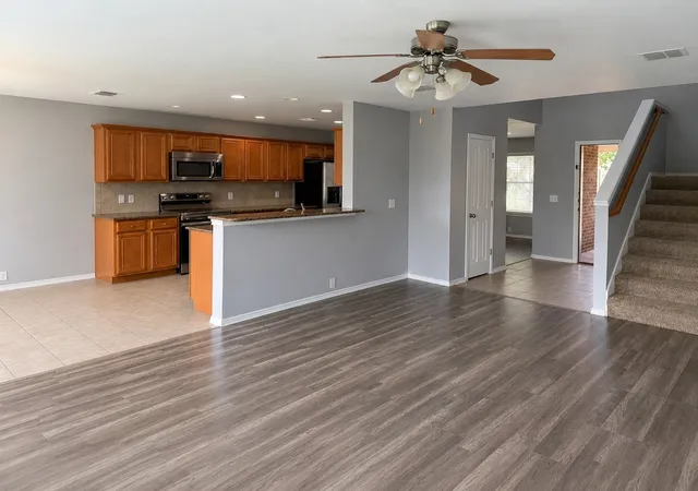 Photo 3 of Sale Pending at 8108 Toltec Ct, Arlington, TX 76002 | MLS# 21314468 | Listing updated on 2026-07-10
