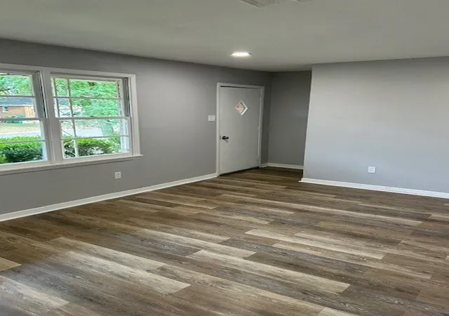 Photo 3 of Single family home for sale at 104 N Emberwood Dr, Robinson, TX 76706 | MLS# 21314484 | Listing updated on 2026-08-20