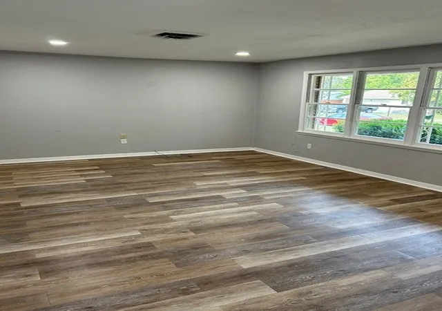 Photo 3 of Single family home for sale at 104 N Emberwood Dr, Robinson, TX 76706 | MLS# 21314484 | Listing updated on 2026-08-20