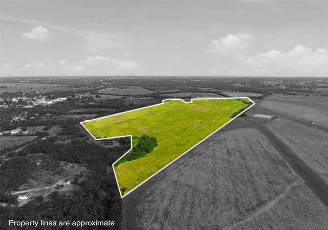 Homes for sale in Chilton, TX | 990 Lcr 610 Hwy 7 Hwy, Chilton, TX 76632 | MLS# 21309965