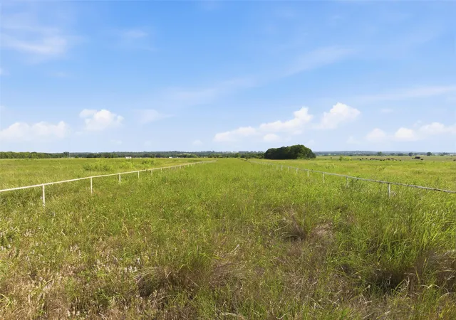 Homes for sale in Chilton, TX | 990 Lcr 610 Hwy 7 Hwy, Chilton, TX 76632 | MLS# 21309965