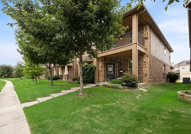 Photo 2 of Single family home for sale at 1228 Land Oak Rd, Royse City, TX 75189 | MLS# 21314502 | Listing updated on 2026-08-22
