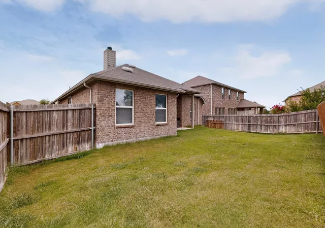 Homes for sale in Fate, TX | 208 Baldwin Dr, Fate, TX 75189 | MLS# 21313424