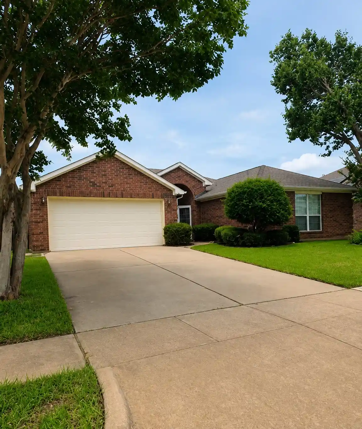 Single family home for sale at 307 Dimes St, Arlington, TX 76002 | MLS# 21314553